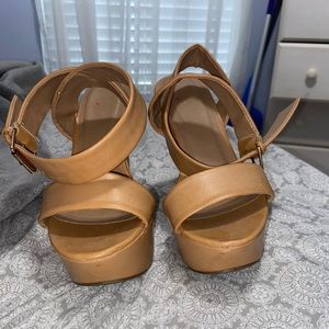 Pre-owned Tan Wedge Heels